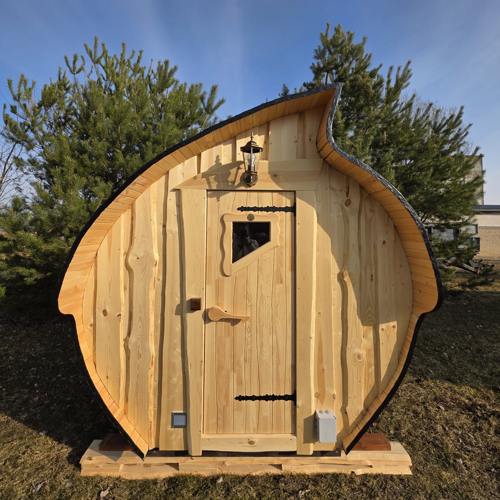 TimberTeam compact outdoor mini sauna